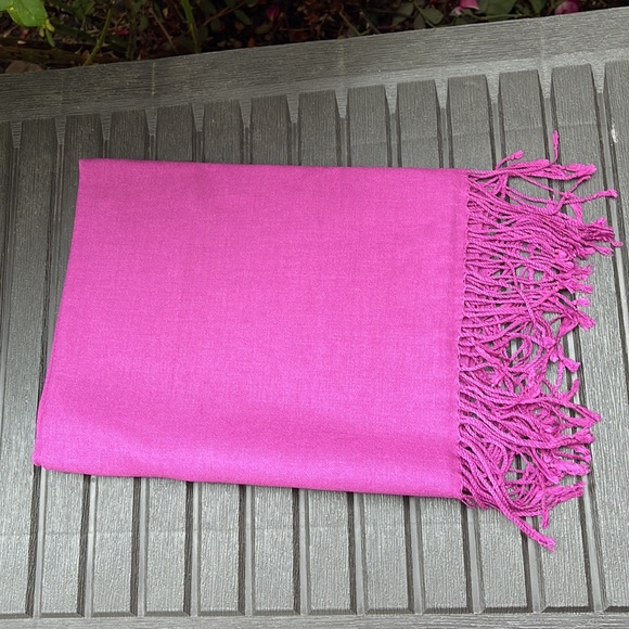New - Radiant Orchid - Merino Wool & Silk Blend - Pashmina Scarf - Picture 2 of 12